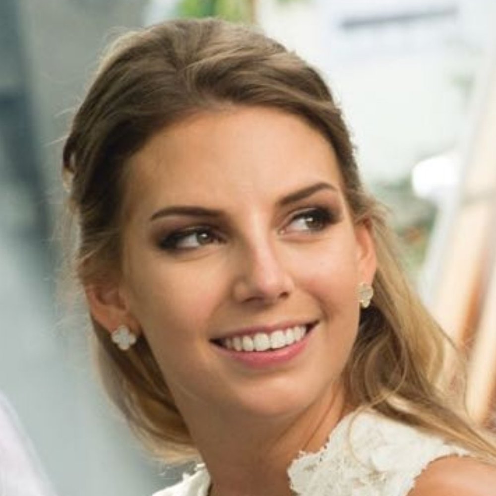 Meet your Posher, Annick